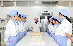 6个月西点店长班