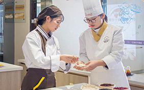 3个月烘焙甜品进修班